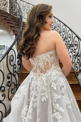A Line Strapless White Lace Casual Beach Wedding Dress Appliques