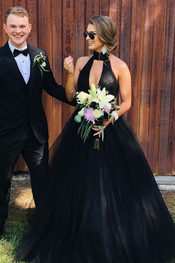 black wedding prom dress Black Plunging Designer Lace Sleeveless Tulle Gothic Wedding Dress, White / Nude Pink