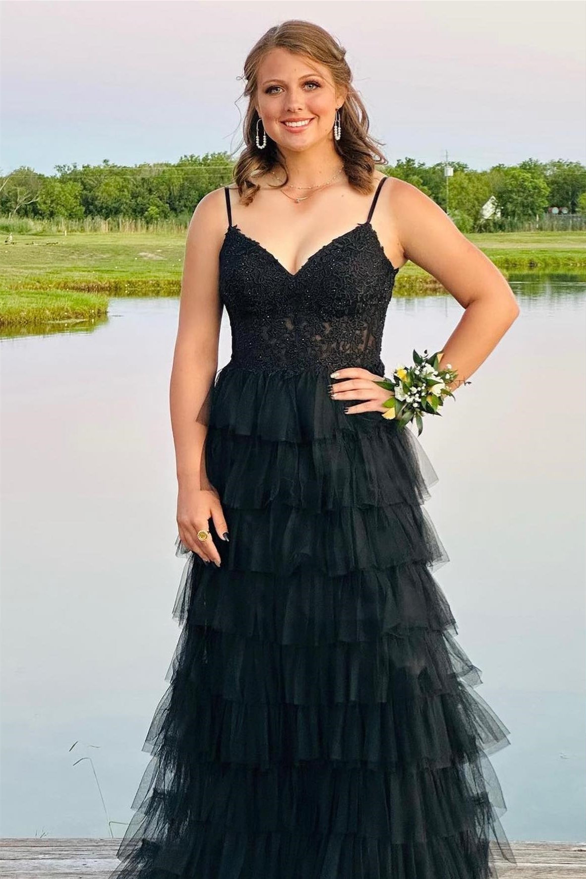 Long Black Tiered Prom Dresses V Neck Straps Beaded Appliques Lace Evening Dress Custom Color / US22W Long Black Tiered Prom Dresses V Neck Straps Beaded Appliques Lace Evening Dress Custom Color / US22W