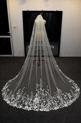 Long Lace White Wedding Veil Appliques Cathedral Bridal Veils