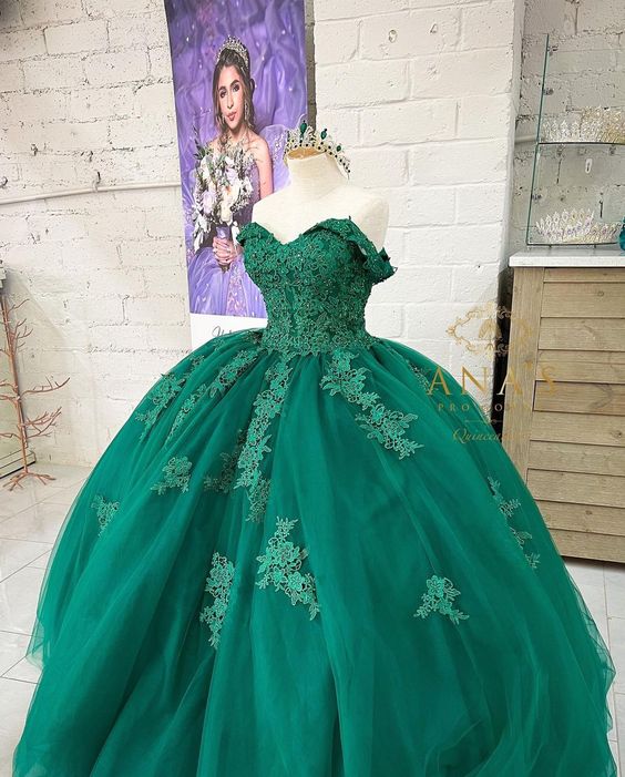 Off the Shoulder Green Quinceanera Dresses Ball Gown Lace Appliques US8 / Custom color Off the Shoulder Green Quinceanera Dresses Ball Gown Lace Appliques US8 / Custom color