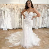Summer Mermaid Beach Wedding Dresses V-Neck Lace Appliques Backless