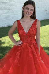 A Line 2024 Red Prom Dresses Lace V Neck Long Graduation 16 Dresses