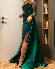 2024 Green Lace Prom Dresses Satin Mermaid V-neck Evening Dresses with Sleeves