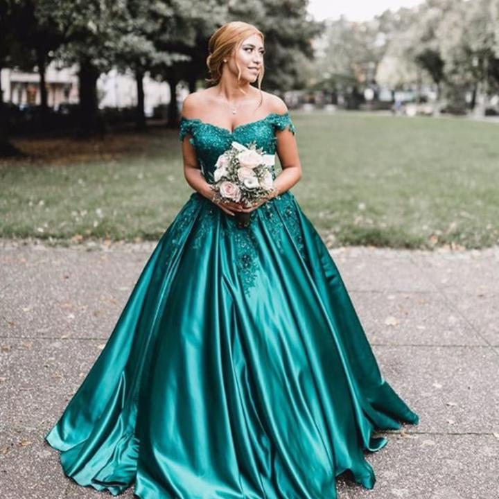 Off Shoulder Emerald Green Sweetheart 16 Quince Dresses Satin Lace Prom Dress US10 / Same as Picture Off Shoulder Emerald Green Sweetheart 16 Quince Dresses Satin Lace Prom Dress US10 / Same as Picture