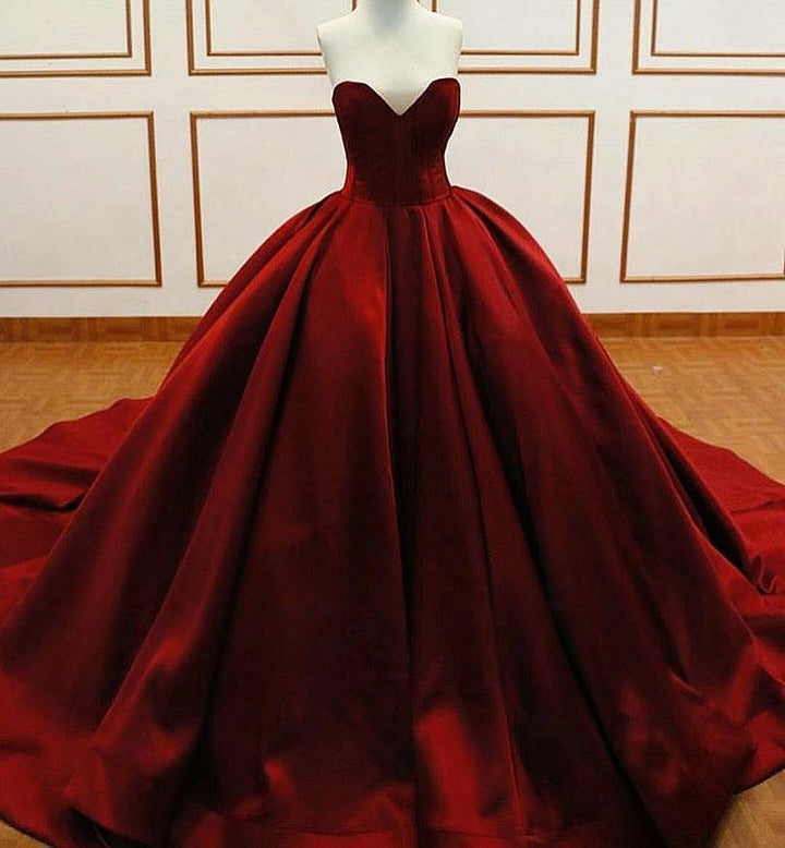 Princess Ball Gown Burgundy Quinceanera Dresses Satin Sweetheart