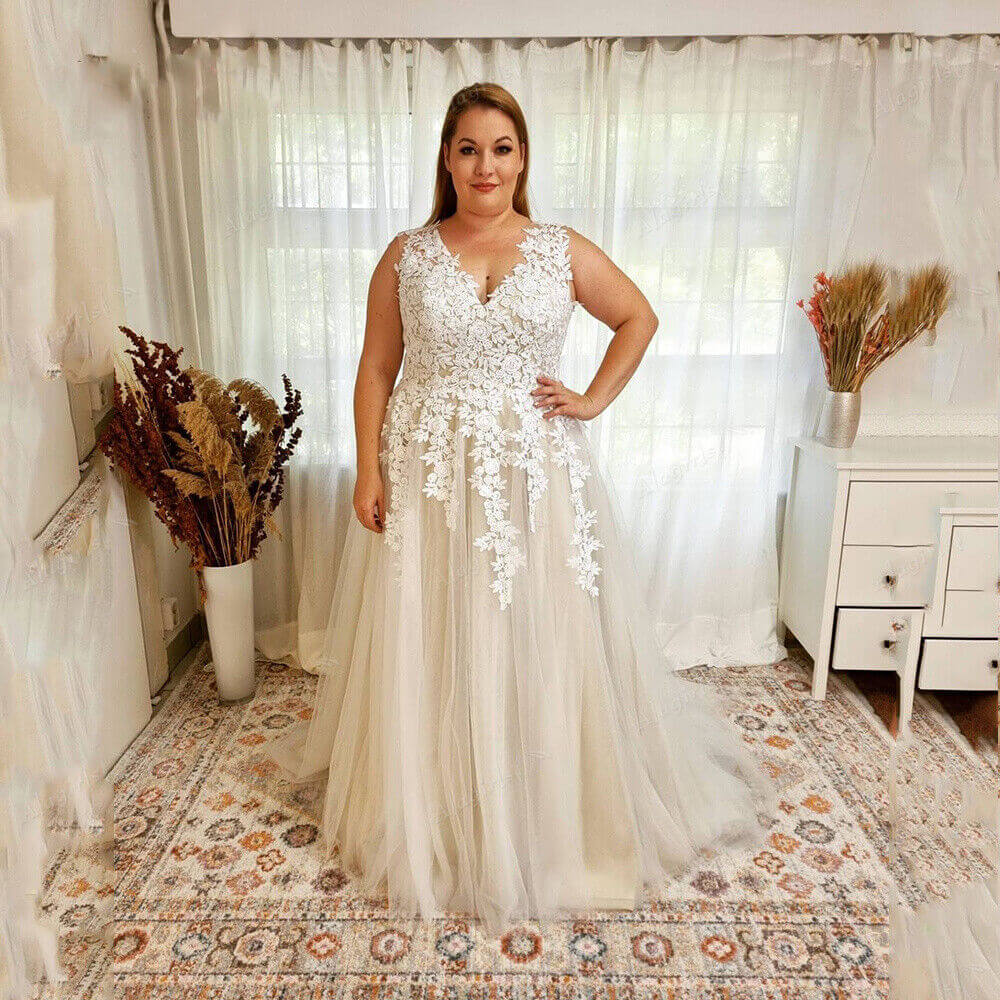 V Neck Lace Plus Size Wedding Dresses Beach Appliques A Line Boho