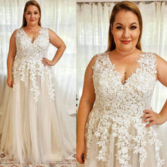 V Neck Lace Plus Size Wedding Dresses Beach Appliques A Line Boho Bridal Gowns