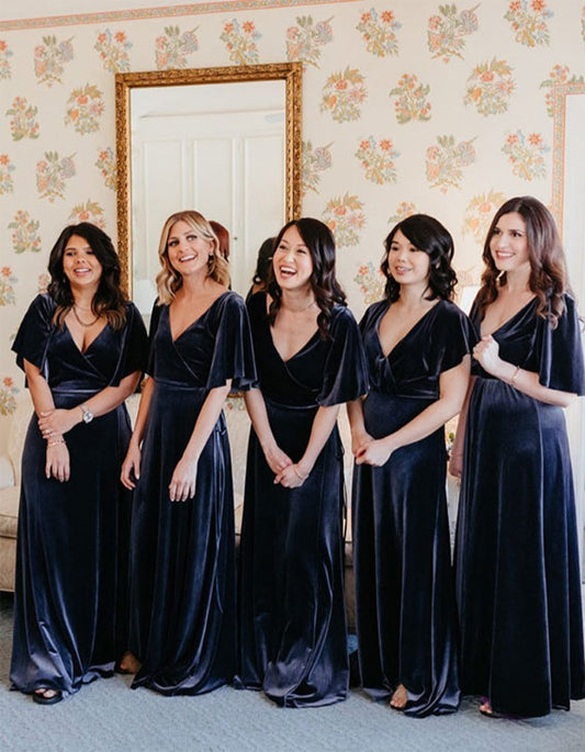 Classic Navy Blue Bridesmaid Dresses for Winter Weddings
