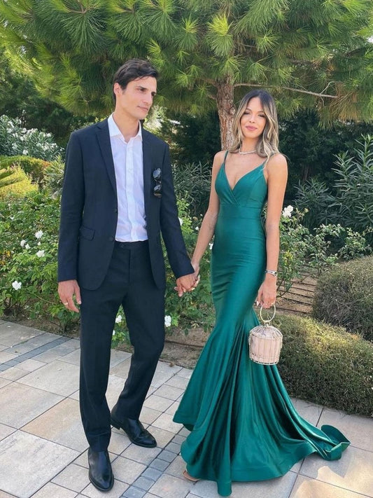 Top 5 Emerald Green Prom Dresses That Are Trending Prom