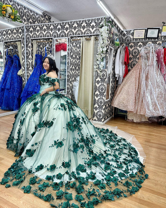 How To Choose A Quinceanera Dress If You Are Curvy