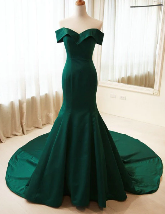 Emerald Green Prom Dress: A Perfect Choice for Prom Queen