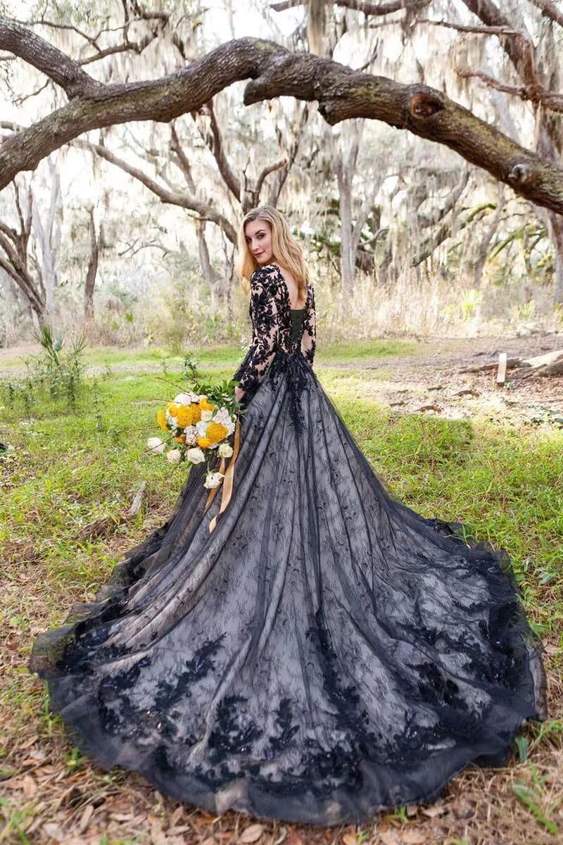 Black vs White: Why More Brides Are Choosing Black Wedding Dresses?