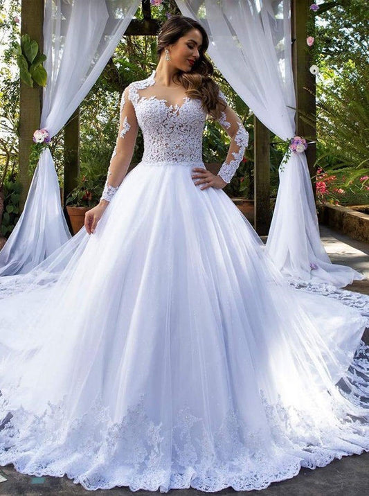 7 Trending Lace Wedding Dresses 2024