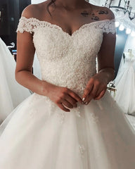 2024 Lace Off Shoulder Cheap Wedding Dress Appliques