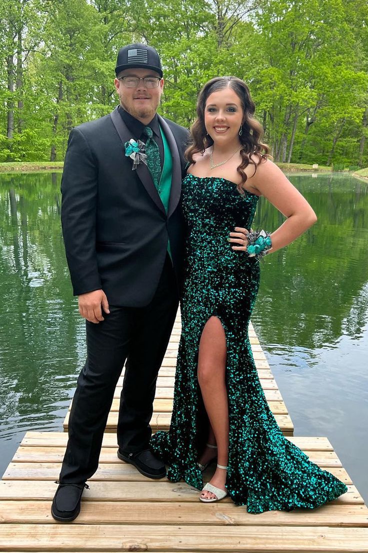 2025 Long Red Prom Dresses Sequin Mermaid Strapless Formal Dress