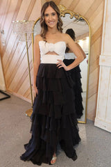 A-Line Strapless Tiered Green Formal Dress V-Neck Layered Prom Gown Chiffon