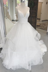 A-line Ruffles Tulle Beach Wedding Dresses Long V-Neck Straps Sleeveless