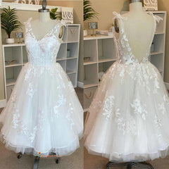 A Line Lace Appliques Short Wedding Dresses V Neck Backless