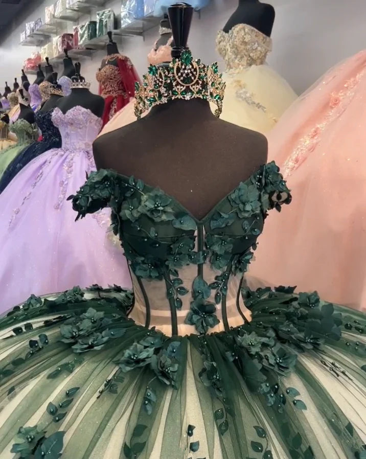 Vestidos de quinceañera florales verde esmeralda con vestido de baile