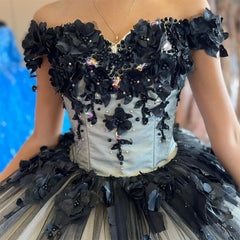 2024 Ball Gown 15 Black Quinceanera Dresses Crystal With 3D Flowers Girl Birthday Dress
