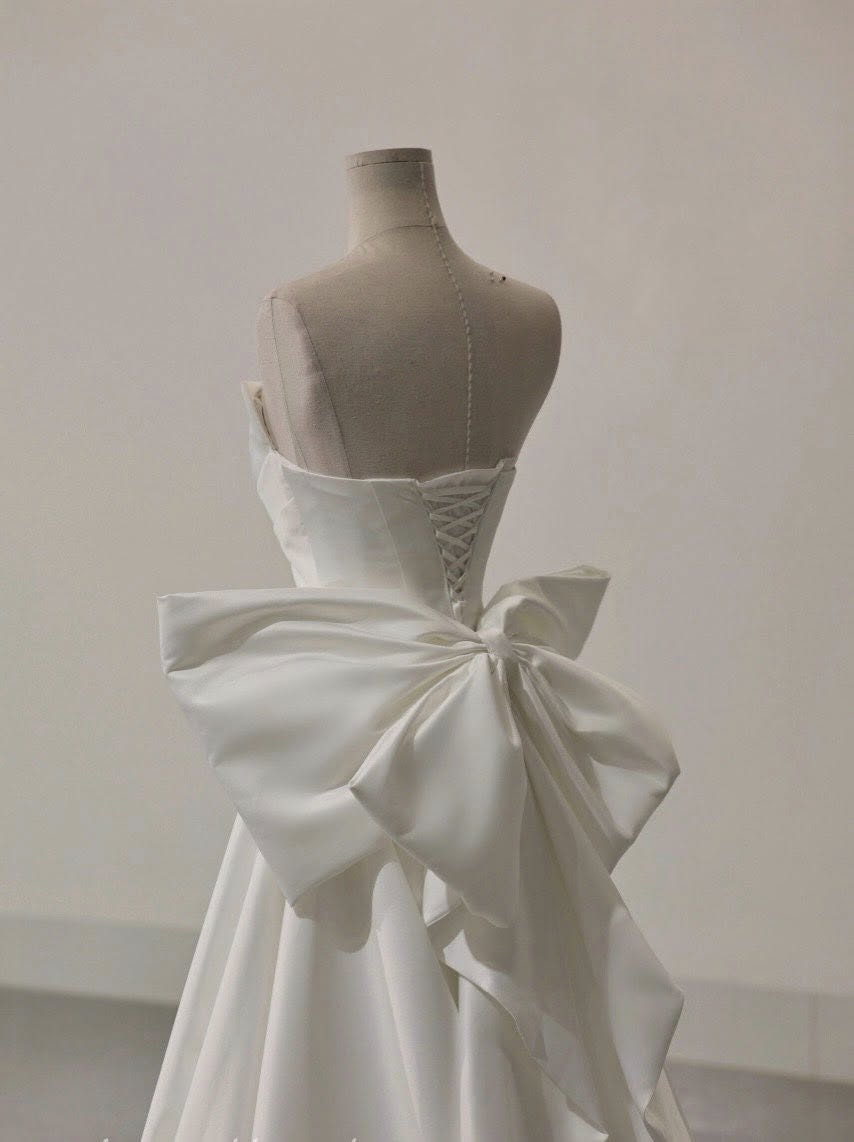 Beach Silk Satin A Line Wedding Dress Strapless with Big Bow