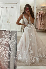 Floral Lace Rustic Wedding Dresses Boho Deep V neck for Garden Weddings