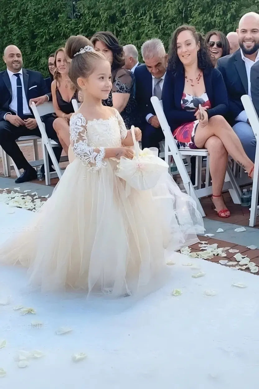 Princess Long Sleeves Lace Flower Girl Dresses with Bowknot