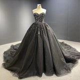 Luxury Crystals Black Wedding Dresses Gothic Sweetheart Tulle Quince Dress