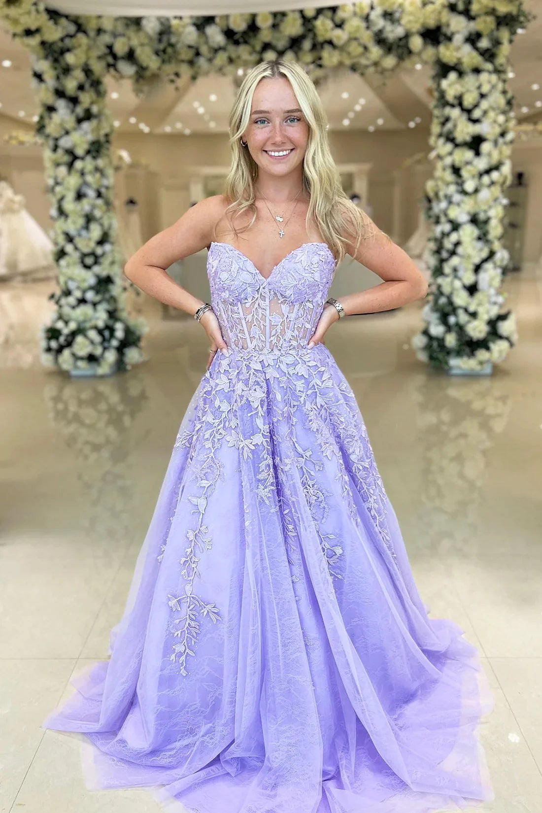 New Lavender A-line Prom Dress violet purple Appliques Tulle