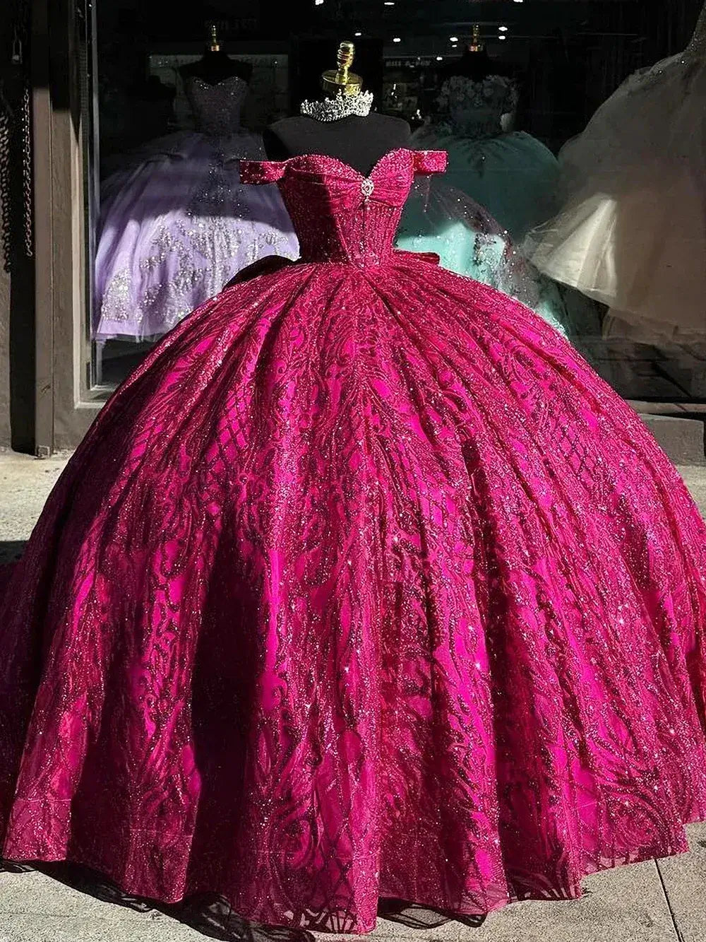 Princess Lace Appliques Fuchsia Quinceanera Dress for Sweet 16 Party