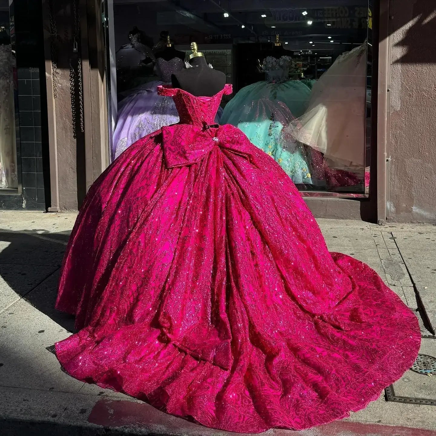 Princess Lace Appliques Fuchsia Quinceanera Dress for Sweet 16 Party