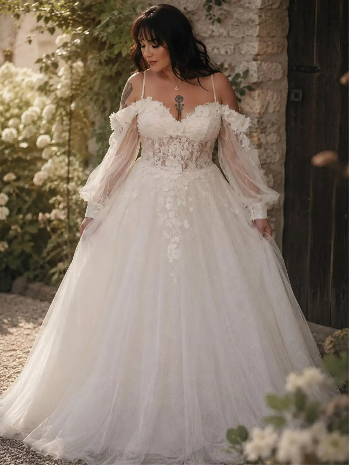A Line Black Beach Wedding Dresses Trends Lace Tulle Long Sleeves