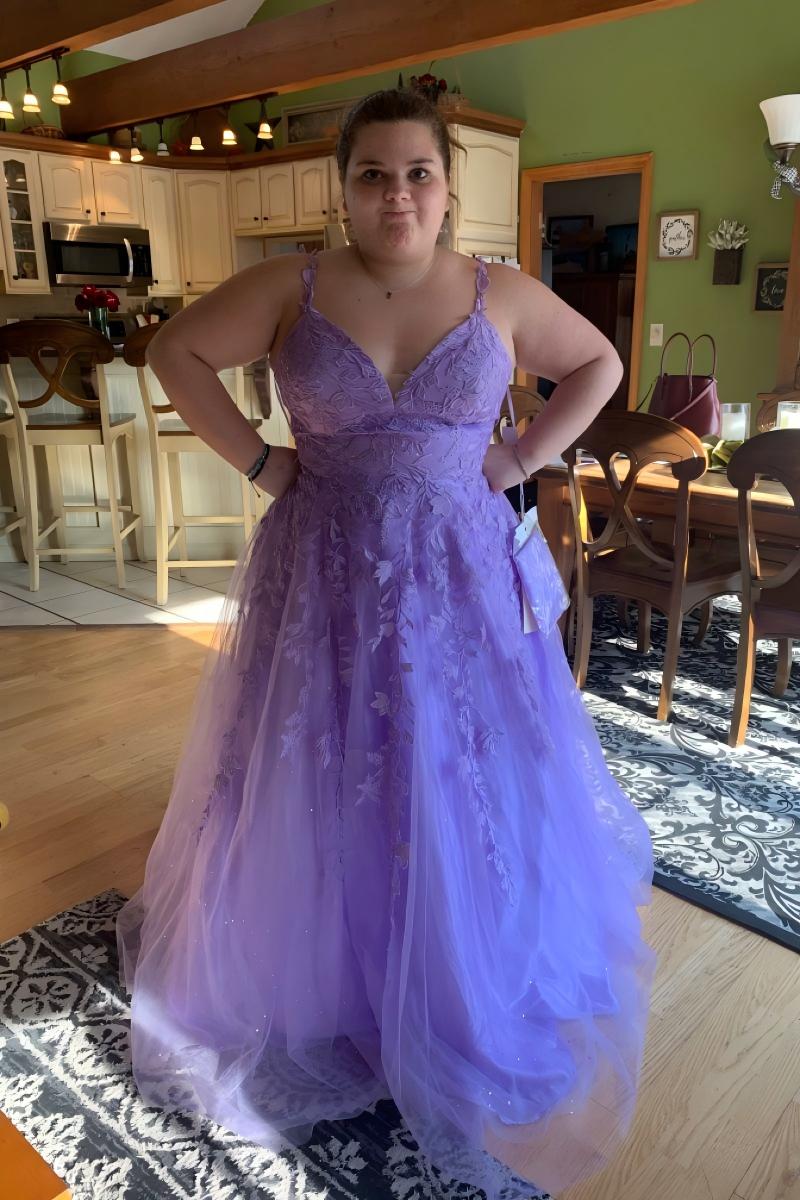 A Line Plus Size Lace Prom Dress Purple V Neck Evening Gown