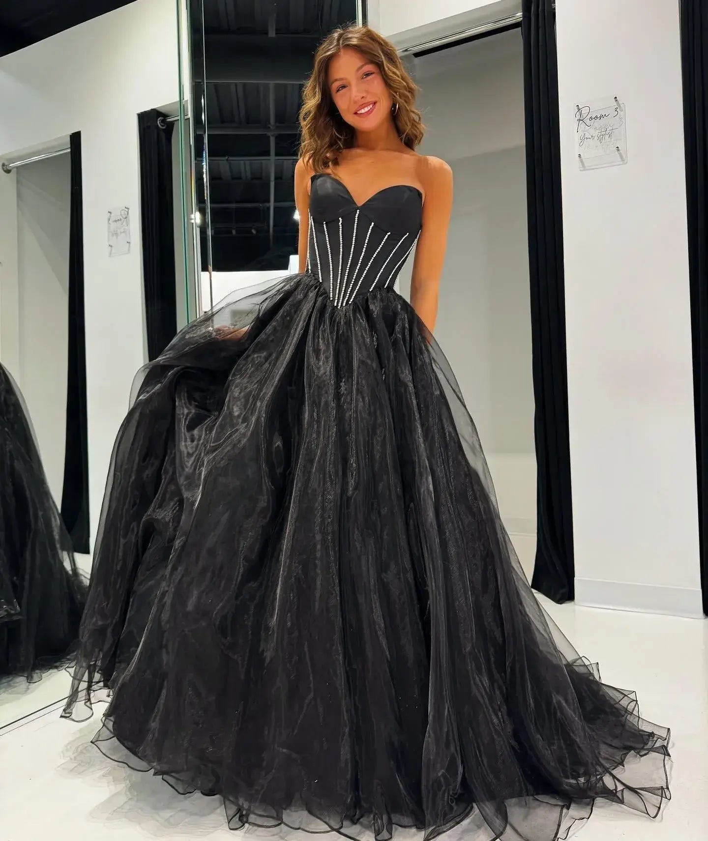 Ball Gown Corset Prom Dress Tulle Crystals Evening Gown Sweetheart