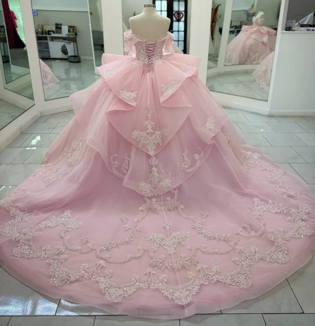Ball Gown Off Shoulder Lace Pink Dresses Quinceanera Sweet 15 Appliqued