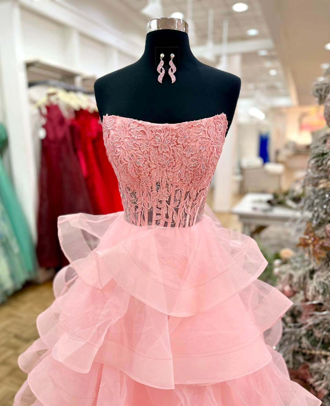 Ball Gown Tiered Pink Ruffles Prom Dresses Lace Tulle Beaded