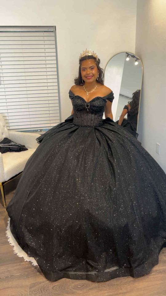 Glitter Pearls Black Quinceanera Dresses Ball Gowns Sweet 15 16 Birthday Dress