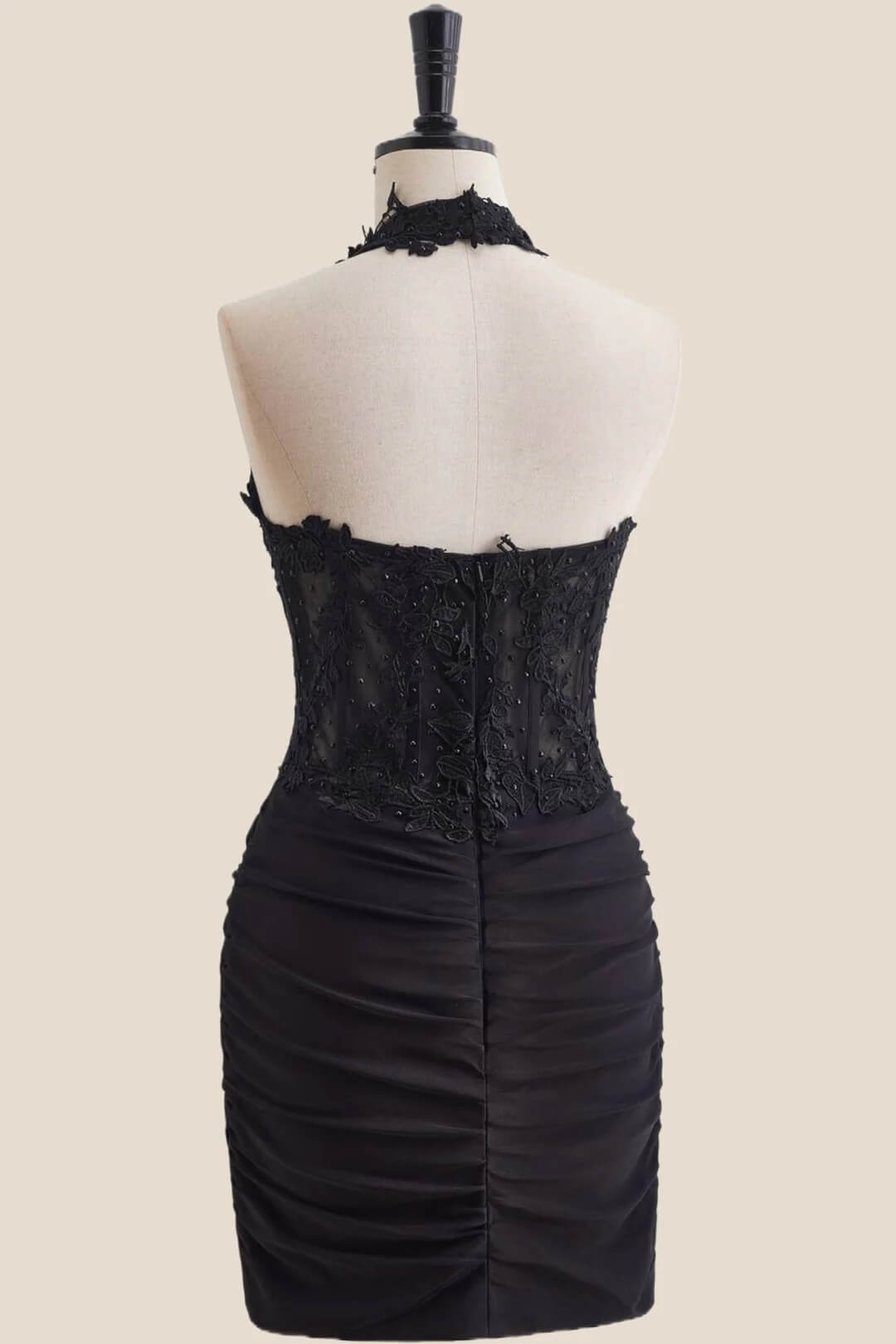 Black Short Prom Dress Halter Lace Appliques Ruched Hoco Dress Bodycon