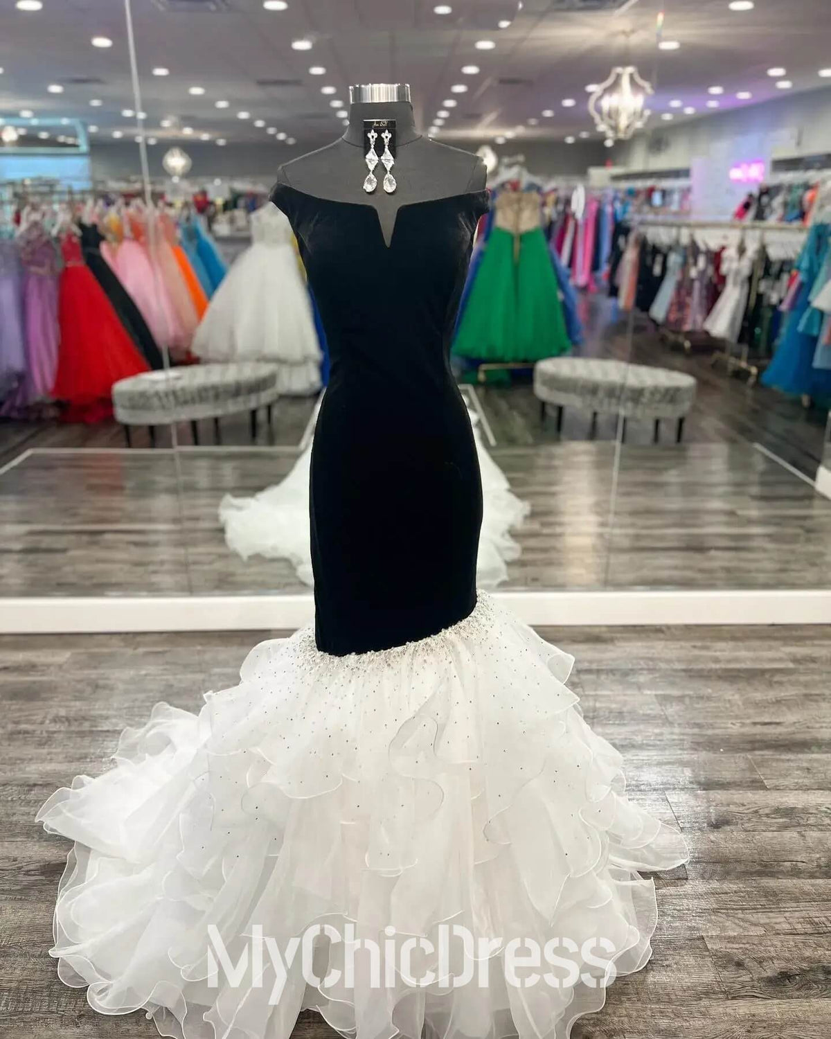 Velvet Formal Dress Black Prom Dresses Ruffled Off the Shoulder