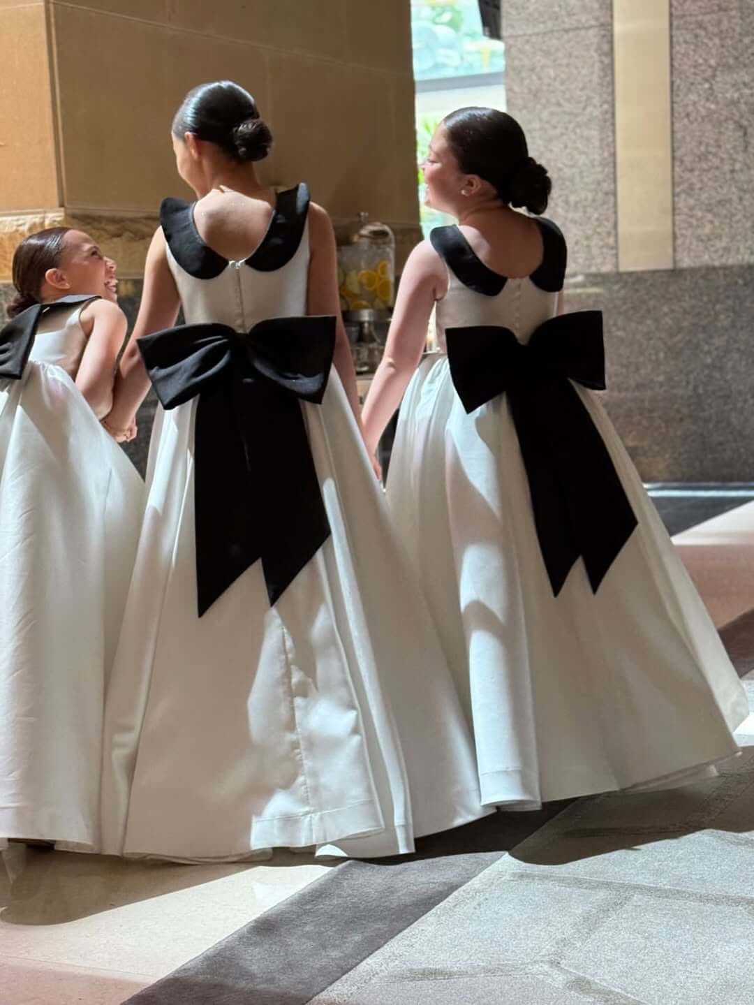 Cheap Black White Flower Girl Dresses for Wedding Satin Jewel with Bow