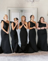 Cheap Satin Black Bridesmaids Dress One-Shoulder with Bow Strap