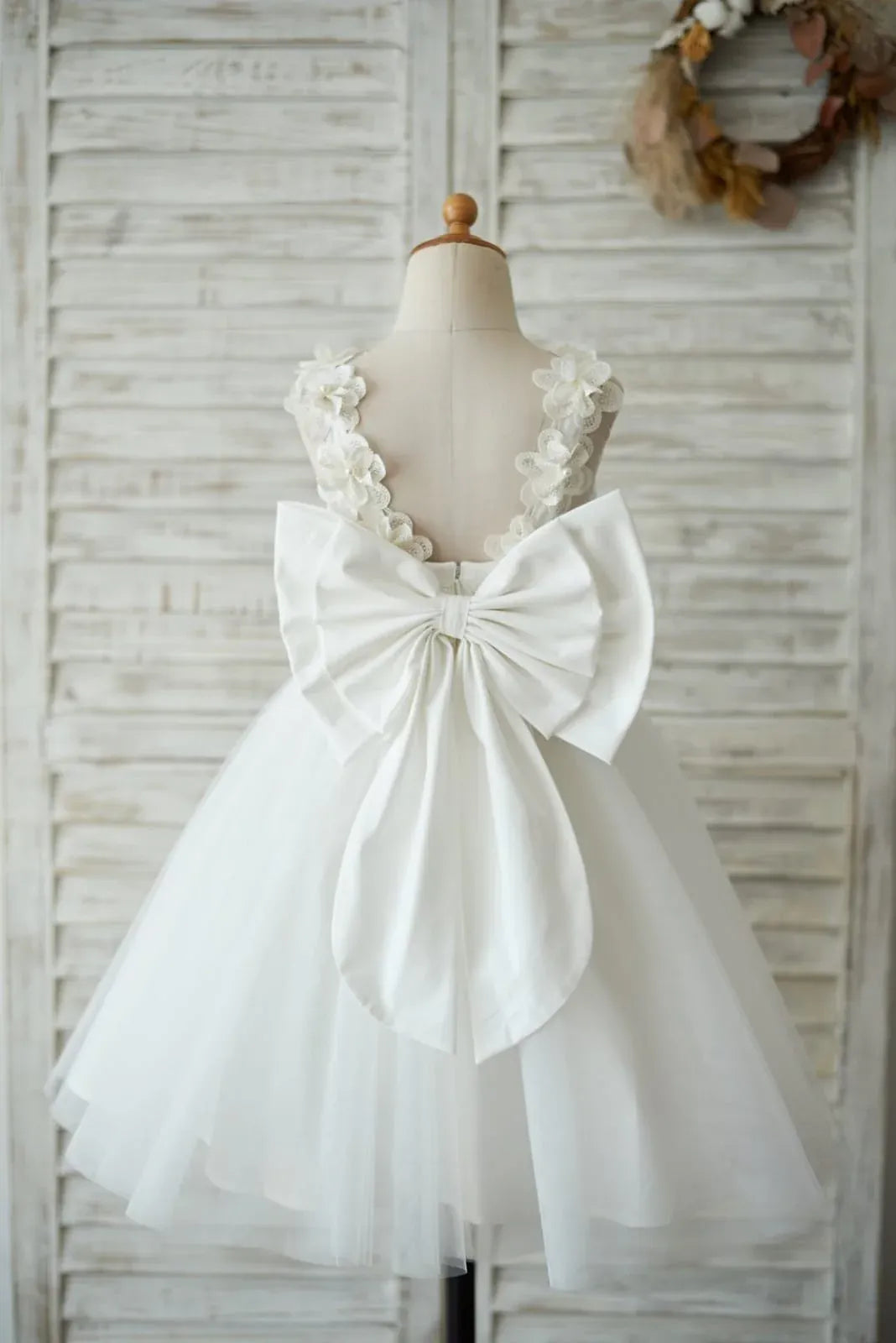 Cute Lace Flower Girl Dress V Back with Big Bow