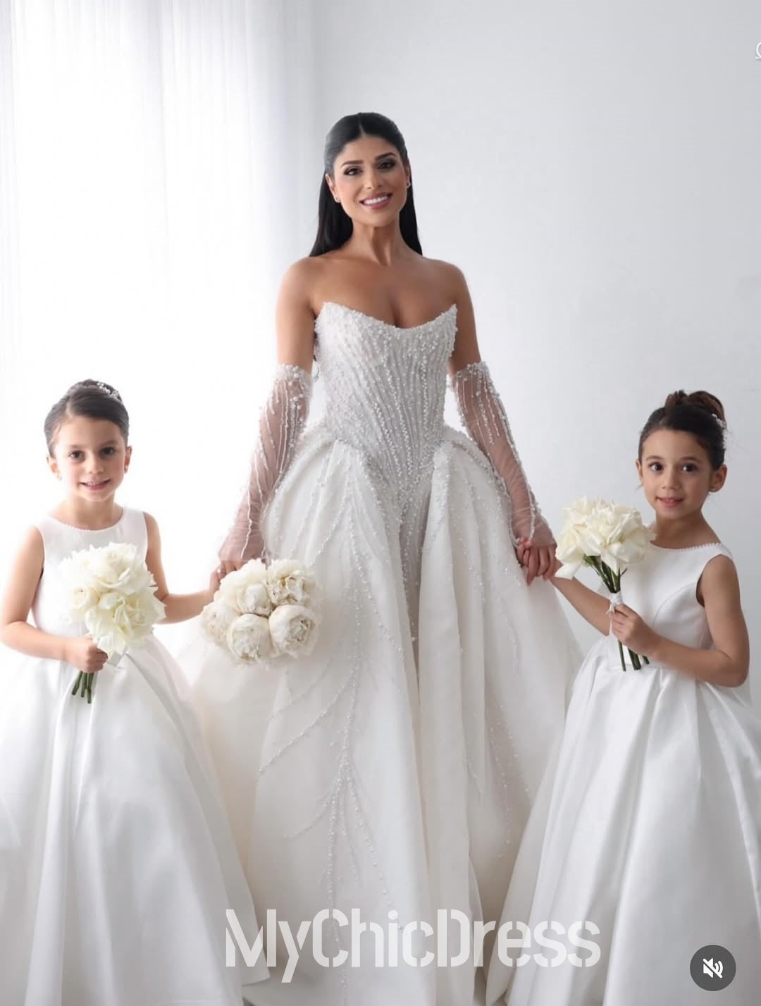 Cute Pearls Straps Flower Girl Dresses Satin Sleeveless with BowKnot