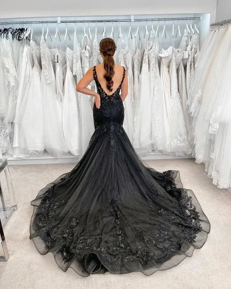Gothic Lace Bridal Gown Black Mermaid Wedding Dresses V Neck Sleeveless