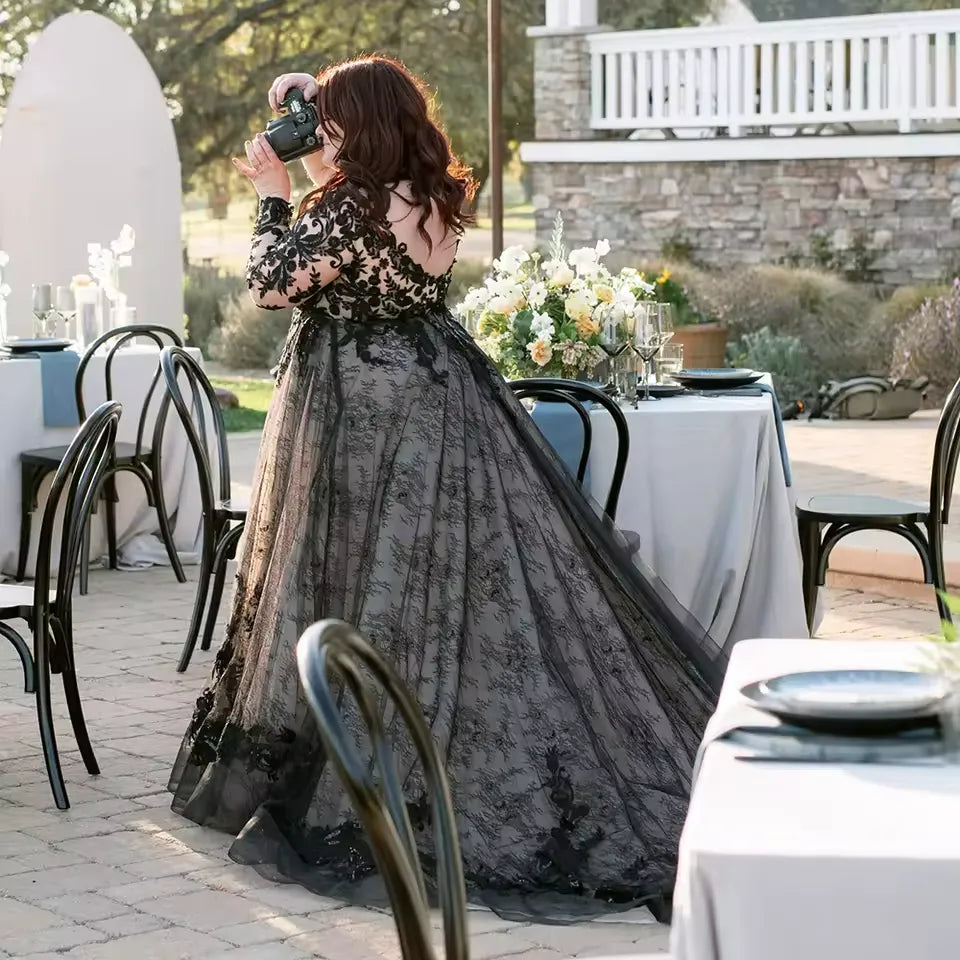 Gothic Plus Size Wedding Dresses Black Lace V Neck Long Sleeves Bridal Gown