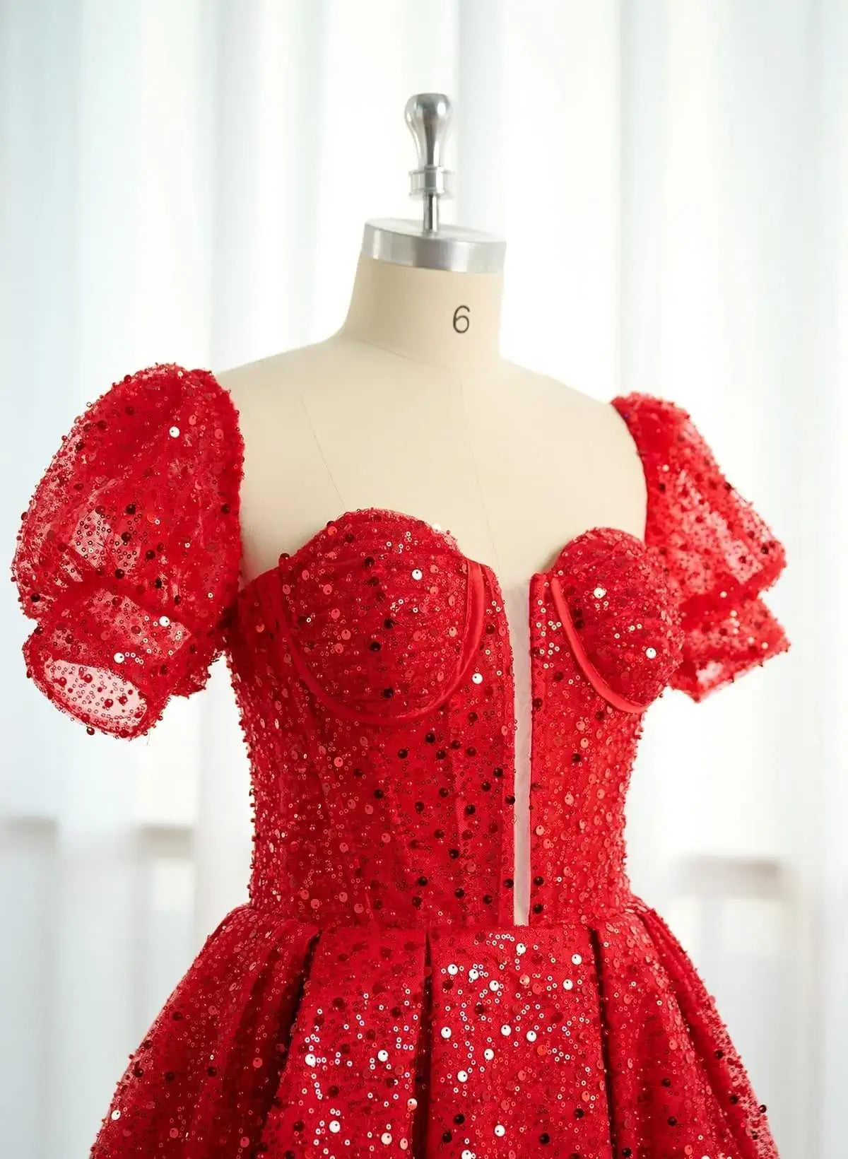 Hot Sequined Cocktail Dresses Red Short Homecoming Dress Sweetheart