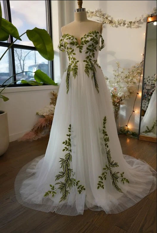 Ivory Forest Wedding Dress Green Lace Appliqué Off-Shoulder