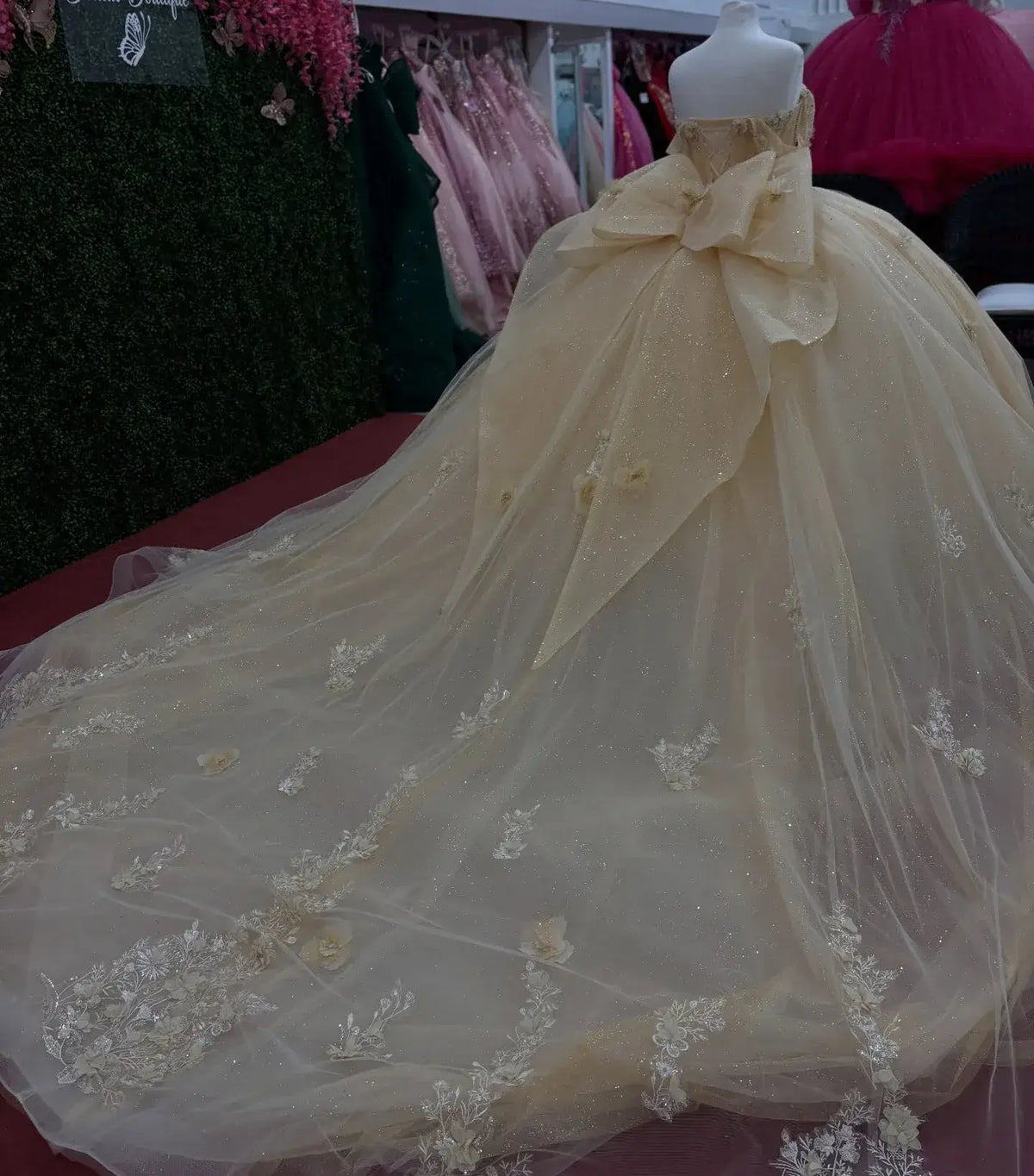 Discount Corset Champagne Quinceanera Dresses Off Shoulder with Flowers