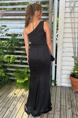 Long Black Prom Dress One Shoulder Satin Mermaid Formal Gown with Slit